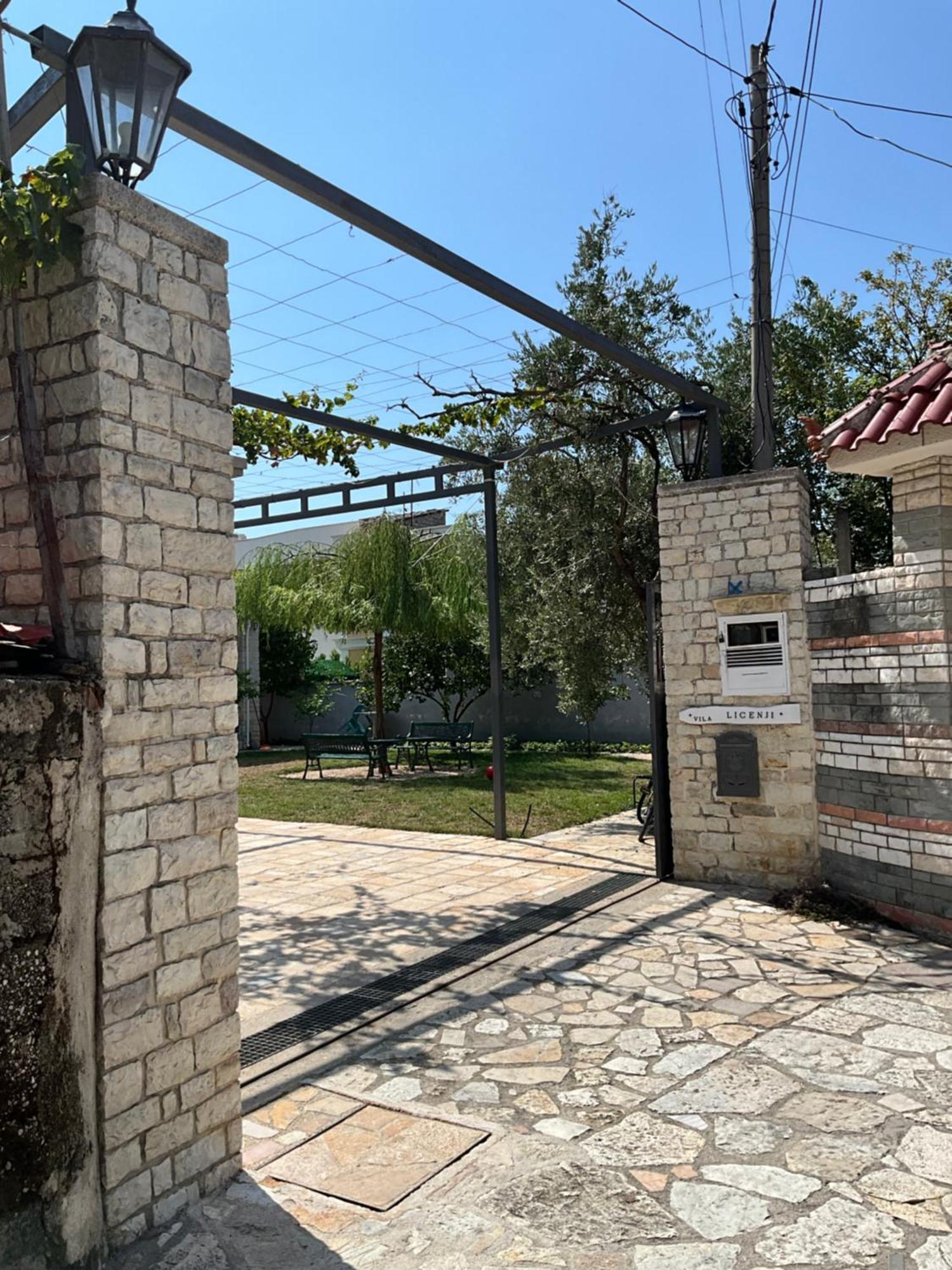 Vila Licenji Vlorë 외부 사진